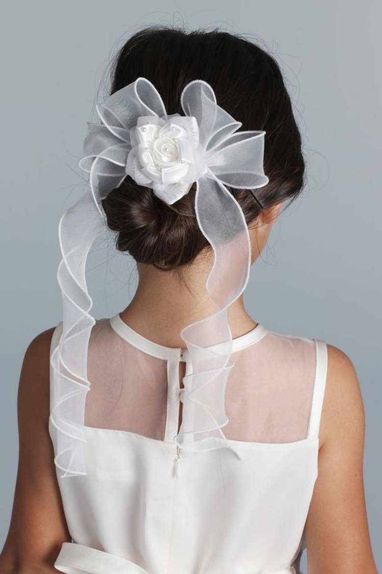 Schöne Frisuren Zur Kommunion : Erstkommunion Kommunion Frisuren