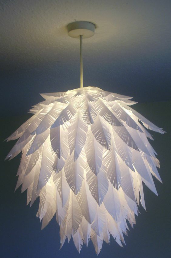 Lampen selber machen DIY Lampen Papierblätter Kronleuchter