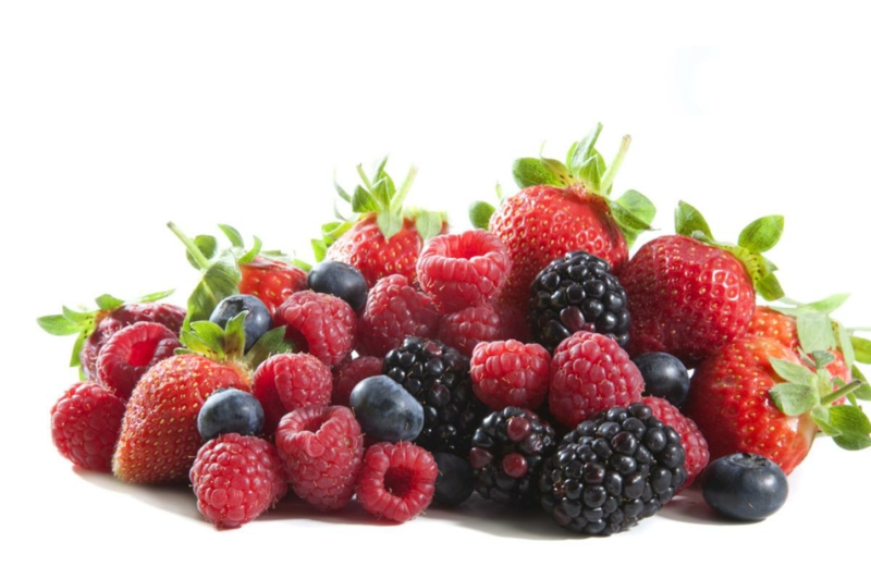 Schilddrüse gesunde Ernährung bei Schilddrüsenerkrabkung rote Früchten Beeren