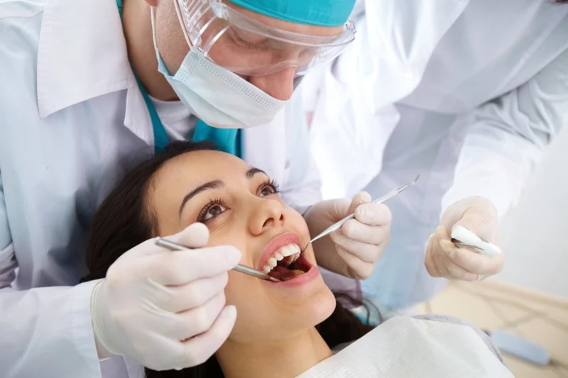 Zahnschmerzen was tun Zahnbehandlung