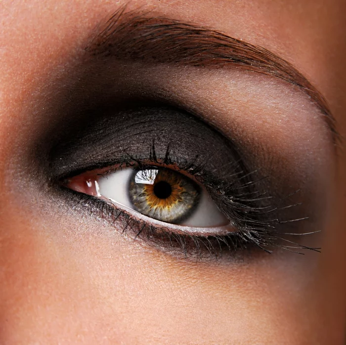augen schminken dunkle schattierungen makeup tipps