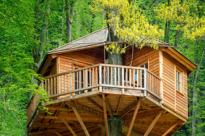 Spannende Baumhaus Bernachtung Bayern Fotosnull