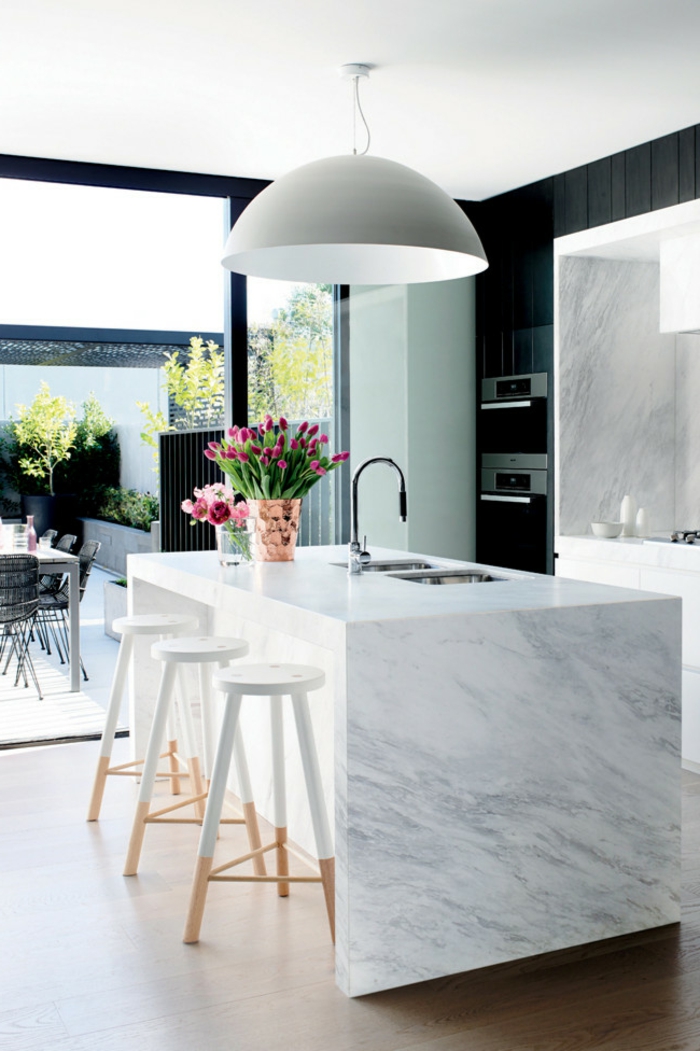 küchenmöbel marmor kücheninsel barhocker tulpen