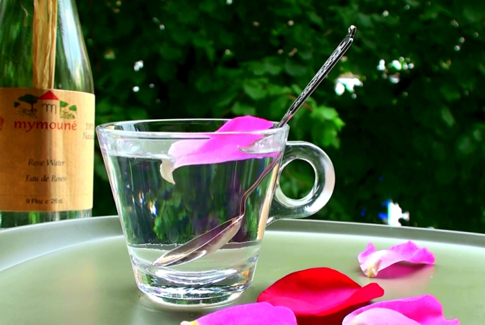 naturkosmetik rosenwasser DM duft rosenblüten wasser löffel