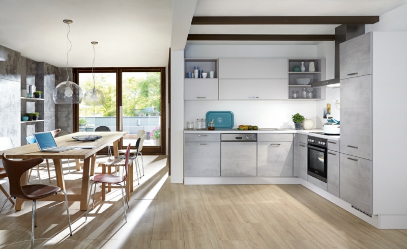 offene Küche mit Holzboden Küchentrends Stein Beton und Metall
