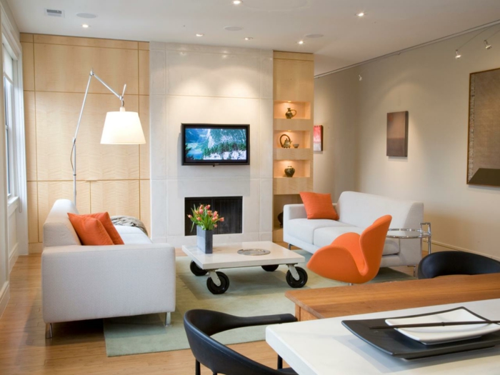 wohnzimmer modern einrichten helle möbel orange akzente