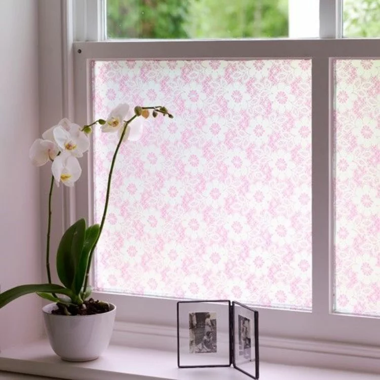 Fensterdeko für Küche weiße Orchidee rosa Fensterfolie mit Blumenmuster in Kombination 