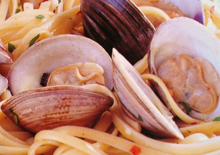 Muscheln kochen nah italienisch