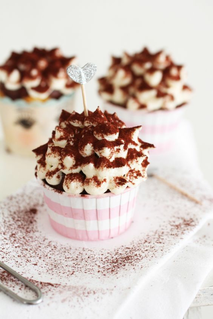 Tiramisu Cupcakes Rezept einfach kleine Törtchen backen