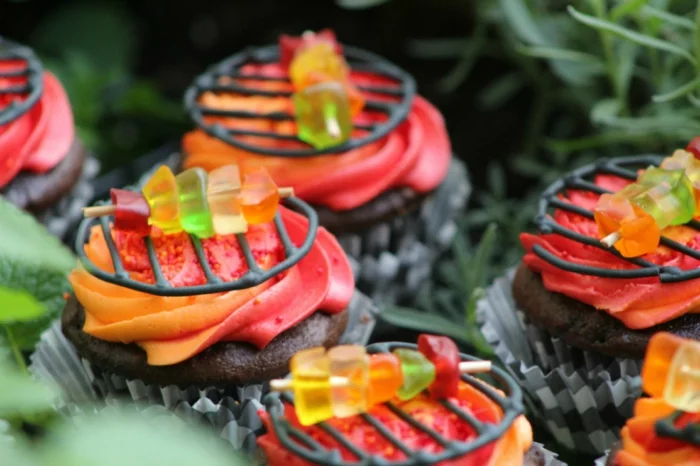 cupcake deco ideen kreativ grillparty haribo