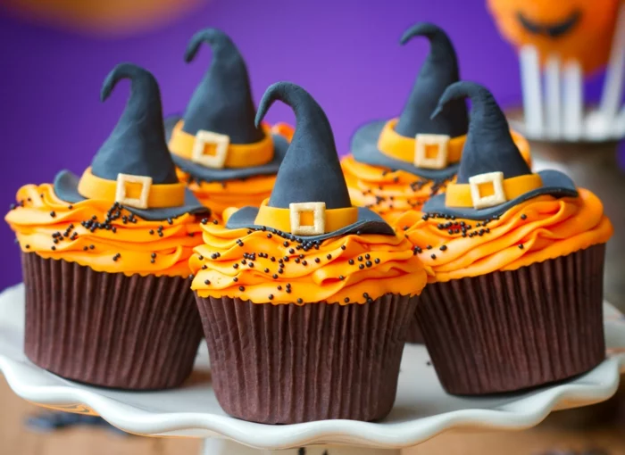 Cupcake Deko muffins orange topping halloween ideen