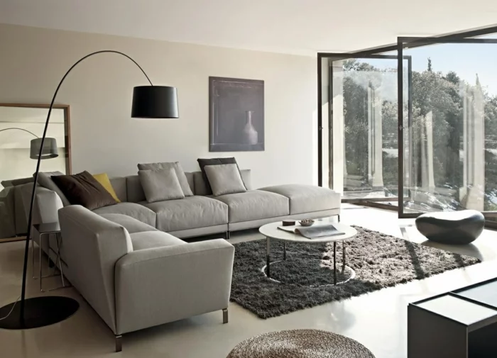 graues sofa wohnzimmeer einichten beispiele grauer teppich