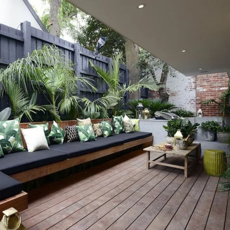 moderne Terrassengestaltung Bilder Außenbereich Gartenmöbel Holz