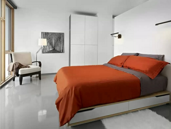 schlafzimmer einrichten beispiele orange bettwäsche weiße wände