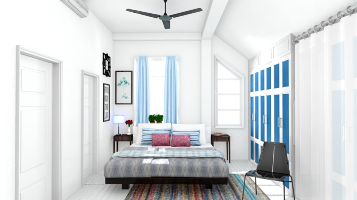 schlafzimmer weiß farbiger teppichläufer blaue gardinen