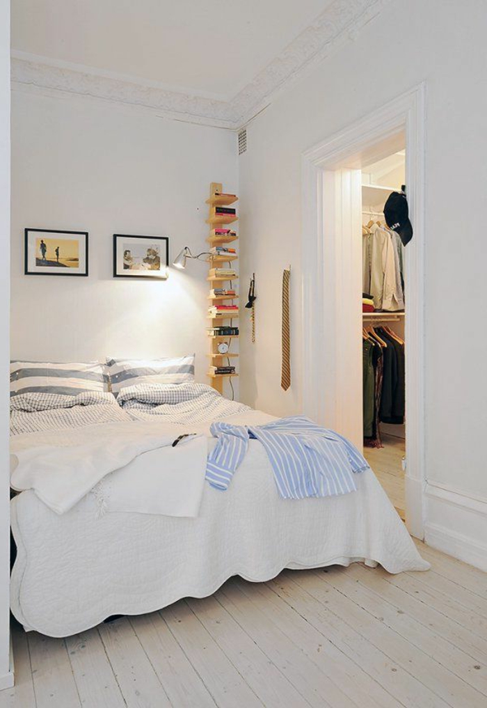 schlafzimmer weiß skandinavisches schlafzimmer holzboden wandregale