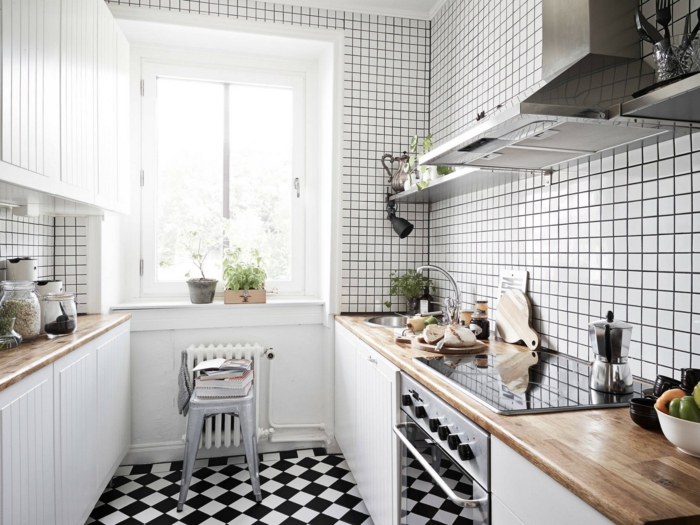 Muster Schwarz-Weiß wandgestaltung mit Farbe wandgestaltung schwarz weiß küche einrichten weiß starck lampe
