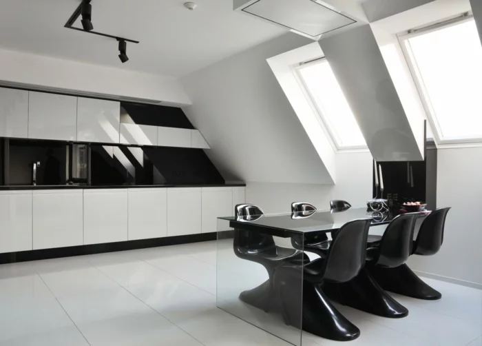 Muster Schwarz-Weiß wandgestaltung mit Farbe einrichtungsbeispiele schwarz weiß wohnzimmer einrichten dachboden