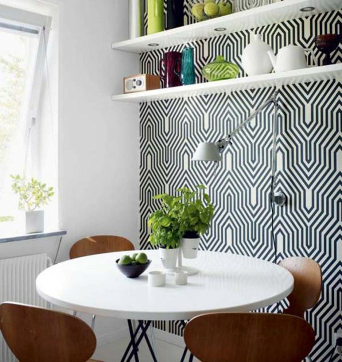 Muster in Schwarz-Weiß wandgestaltung mit Farbe schwarz weiß wohnzimmer einrichtungsbeispiele tropfen wand