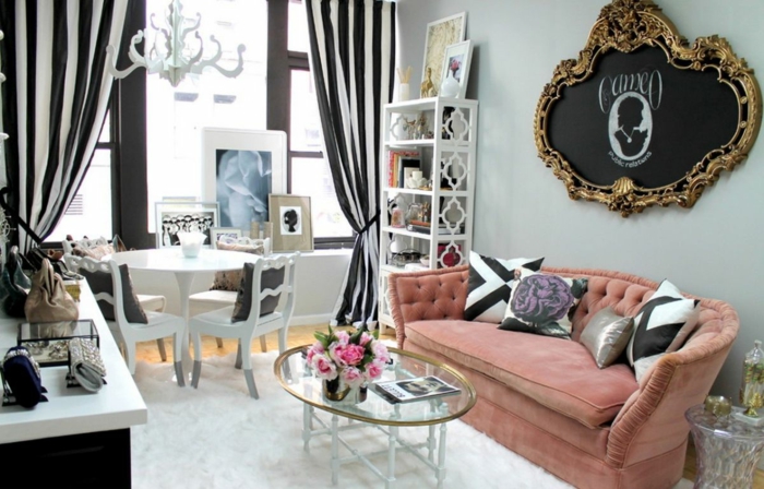 wohnzimmer gardinen ideen streifen weiß schwarz hellrosa sofa