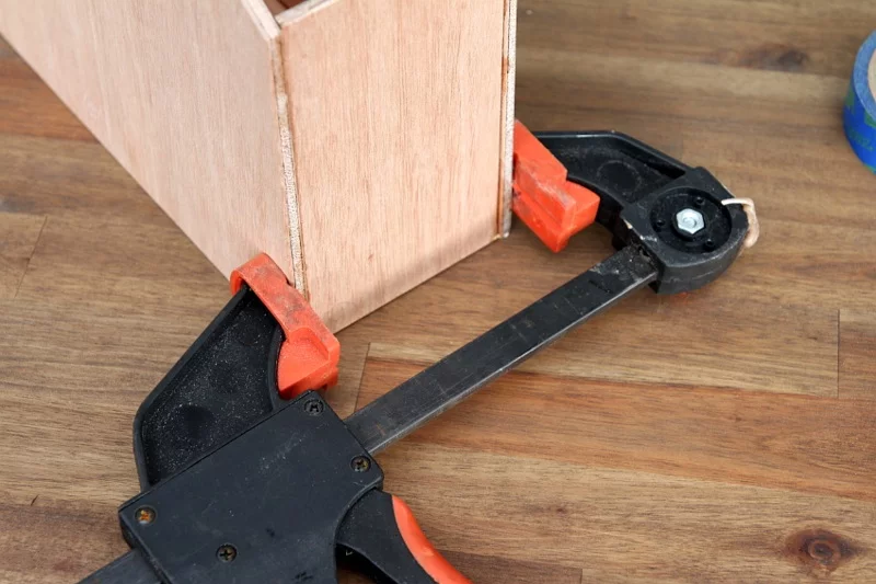 Büroaccessoires Stehsammler aus Holz selber bauen Büromaterial