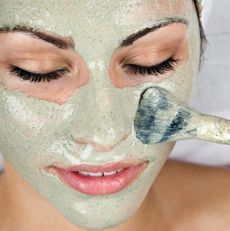 Gesichtsmaske selber machen Gesichtspflege mit natürlichen Produkten
