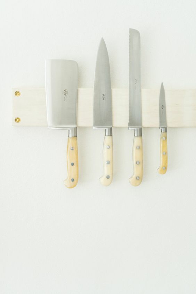 Magnetleiste für Messer selber bauen Anleitung Holzbrett Küchenzubehör