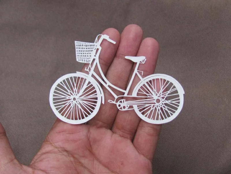 Parth Kothekar Kunst aus Papier Fahrrad