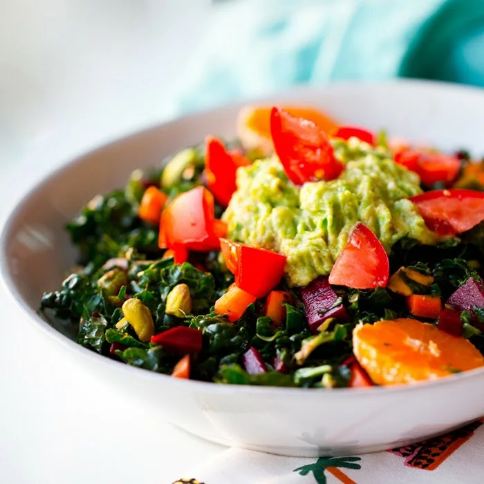 Salat Ideen gesunde Ernährung Salat mit Guacamole