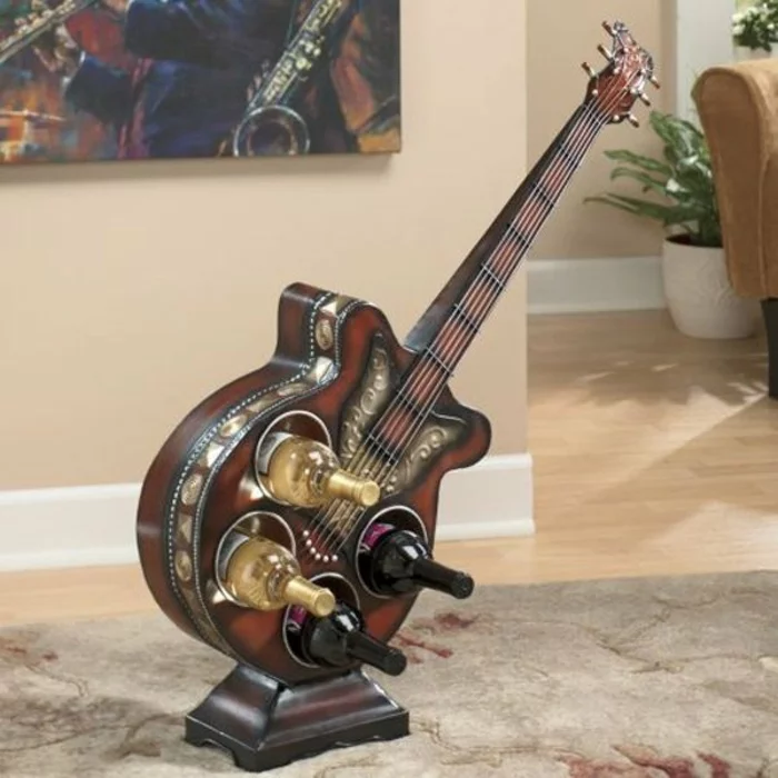 Upcycling Ideen dekoideen deko ideen wohnzimmer ideen DIY ideen kreativ gitarre weinregal