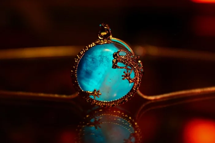 designer schmuck amulette keltischer schmuck vintage schmuck leuchtend halskette2