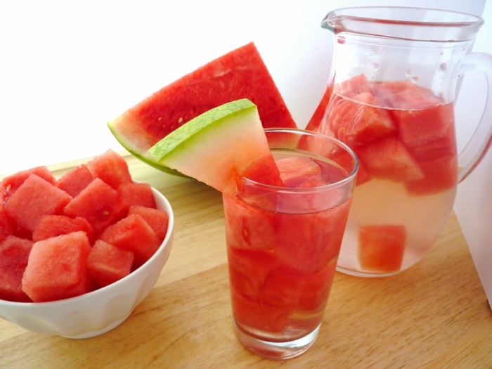 detox kur sommer getränk wasser wassermelone gesund