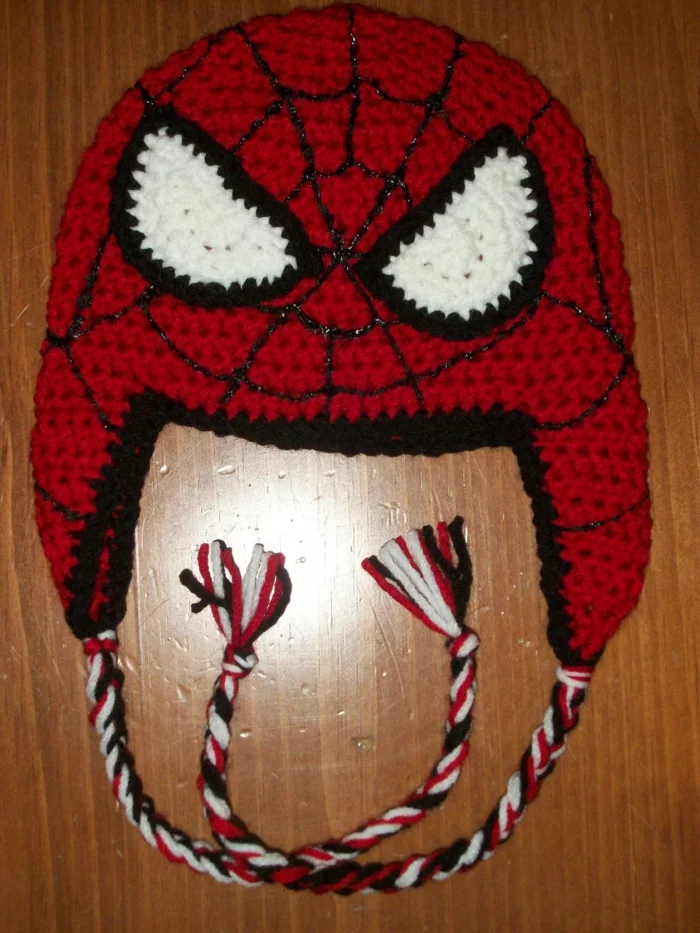 gehäkelte Spiderman-Mütze