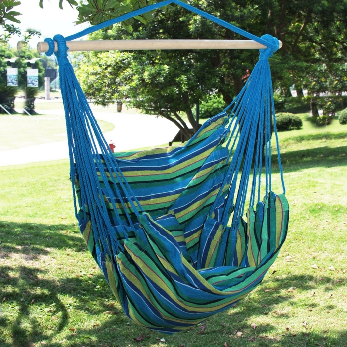 garten hängematte hängesessel streifen grün blau gartenideen