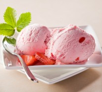 Eisrezepte mit Erdbeeren oder wie man (veganes) Eis selber machen kann