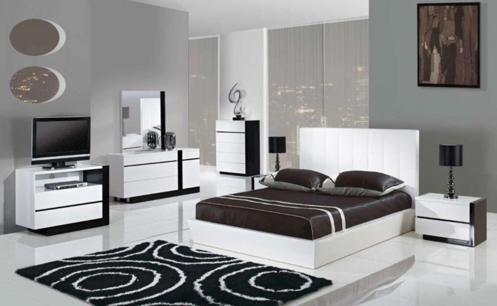 schlafzimmer schwarz weiß hellgraue wände braune akzente