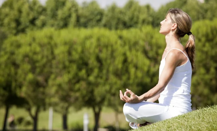 stressabbau tipps yoga richtig atmen