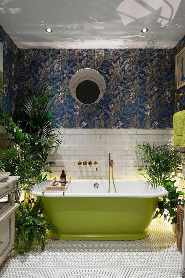 Feng Shui Badezimmer grüne Badewanne Zimmerpflanzen