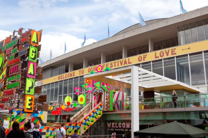 massivhaus bauen london southbank centre festival of love