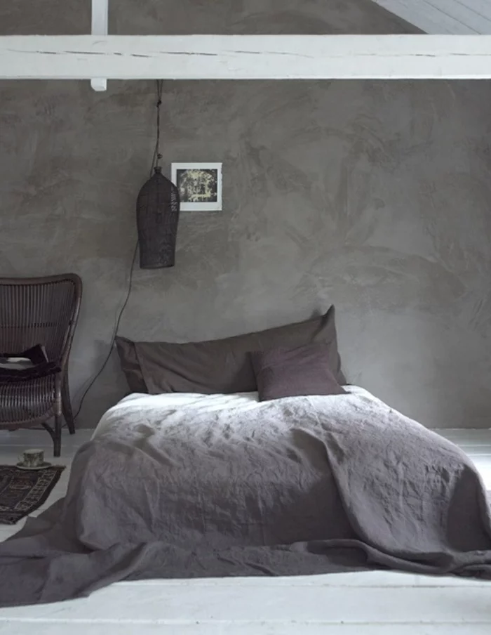 schlafzimmer grau minimalistisch holzboden
