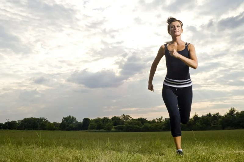 schnell und gesund abnehmen Sport treiben Joggen