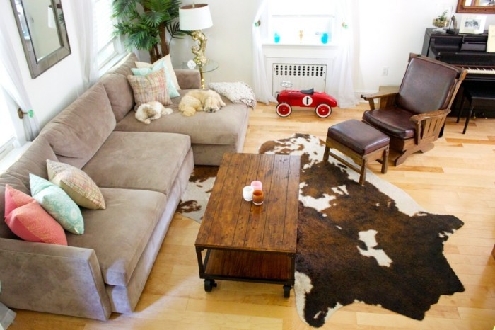 schönes wohnzimmer einrichten ideen dekokissen schickes sofa