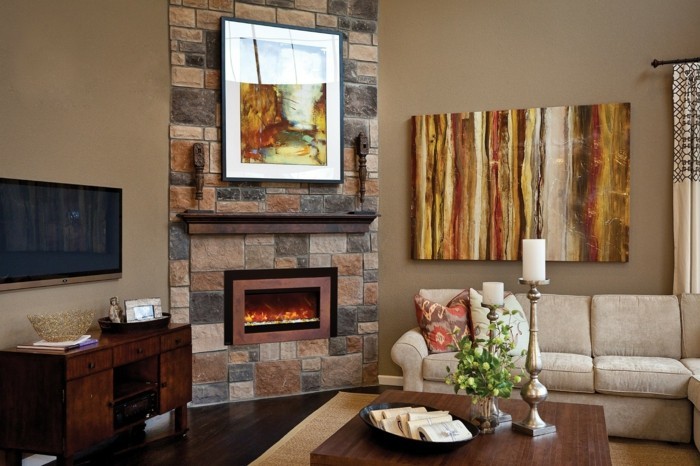 schönes wohnzimmer rustikale elemente feuerstelle schickes sofa