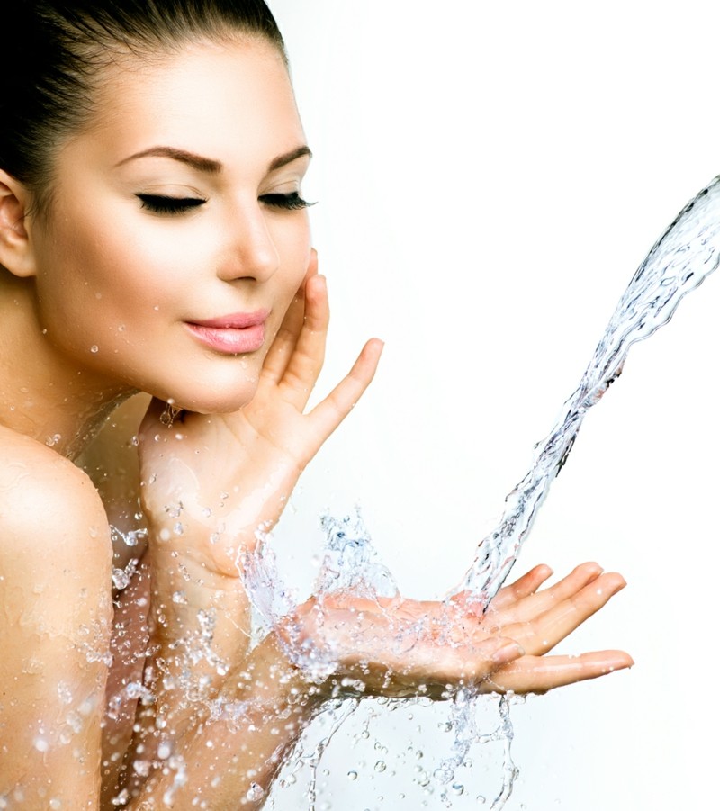 Gesichtsmasken selber machen schöne Haut Tipps Wasser