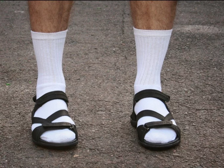 Modefehler und Flops Männermode Sandallen mit Socken