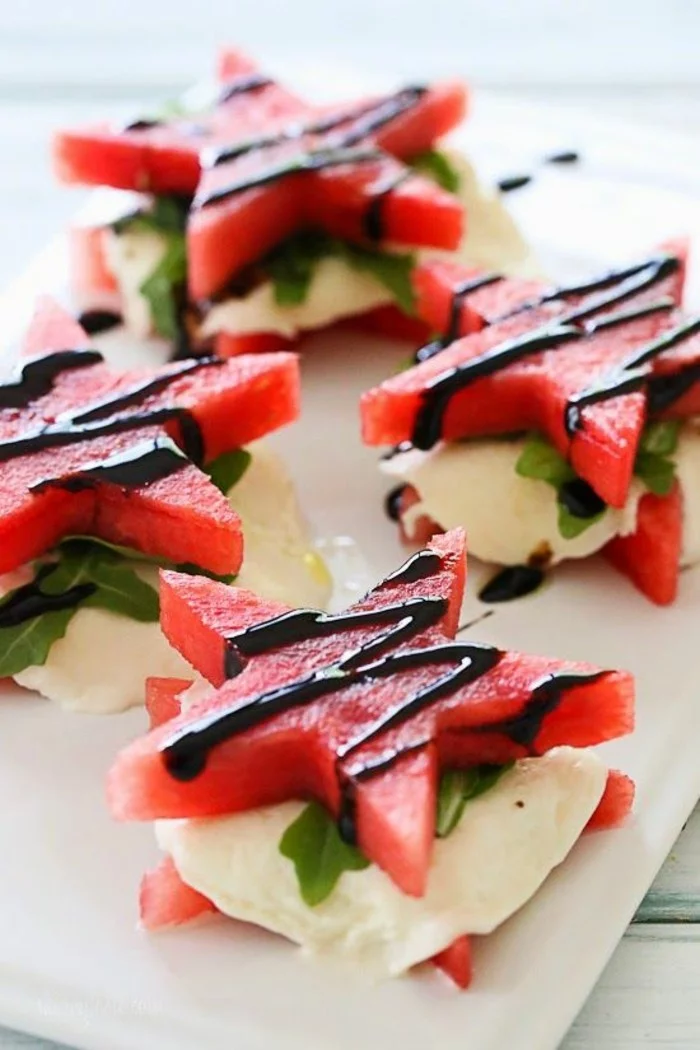 Wassermelone Diät Häppchen gesunde Ernährung Wassermelone mit Mozzarella