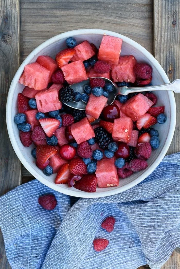 Wassermelone Diät Sommer Obstsalat gesunde Ernährung Wassermelone gesund