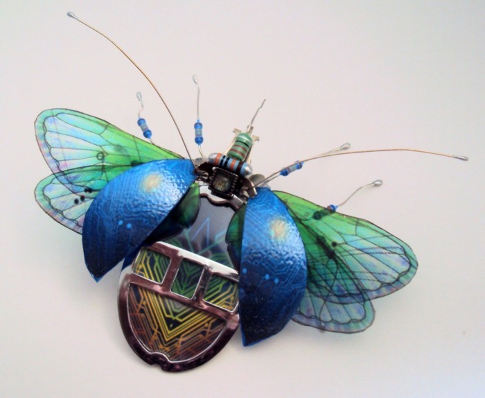computerteile gebraucht blauer käfer upcycling ideen insekten
