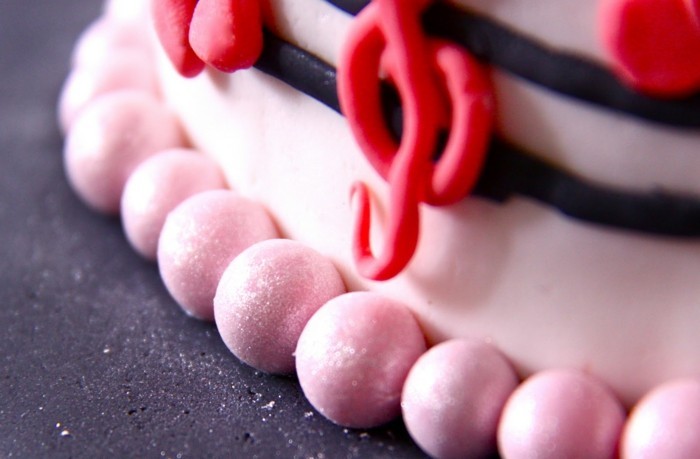  herz torten mit fondant rezept pink detail