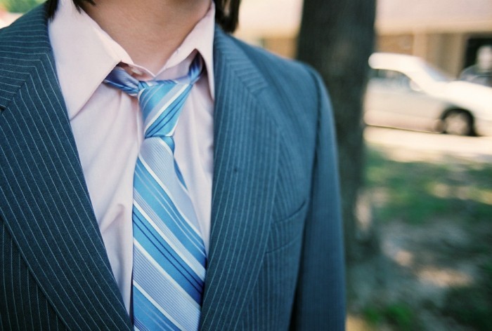 männermode herrenmode krawatte streifen rosa hemd sakko